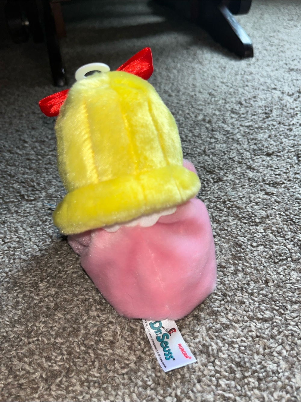 Dr. Seuss Cindy-Lou Who Palm Pal Plush New - Picture 2 of 3